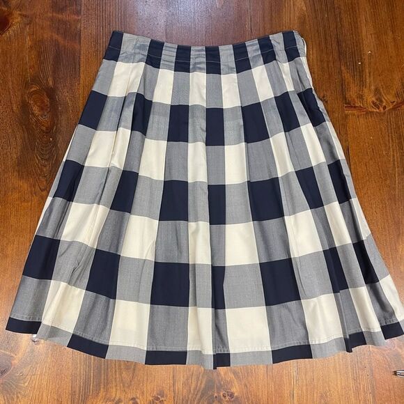 Emanuel Ungaro A shape gingham skirt. Beautiful fabric and fit - Picture 1 of 5